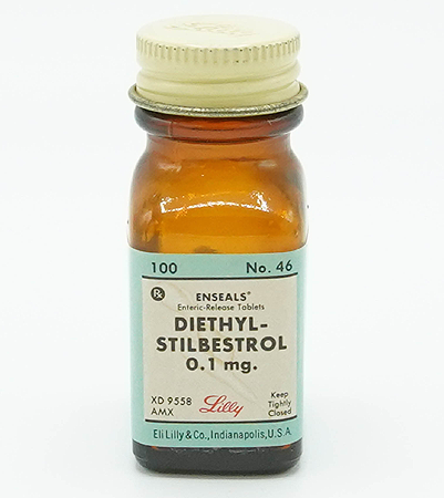 You are currently viewing Late 1930s: New uses of chemicals: pharmaceuticals and insecticides